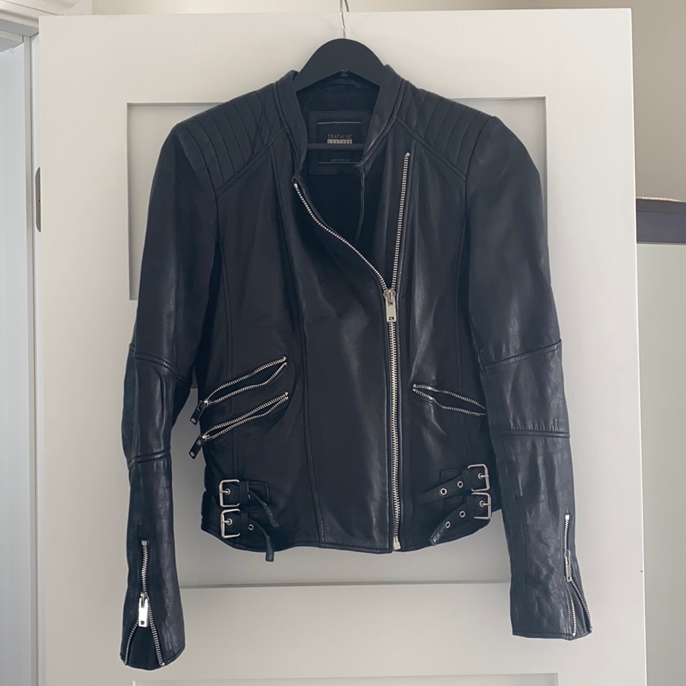 Leather jacket only worn a few times. Near perfect condition!